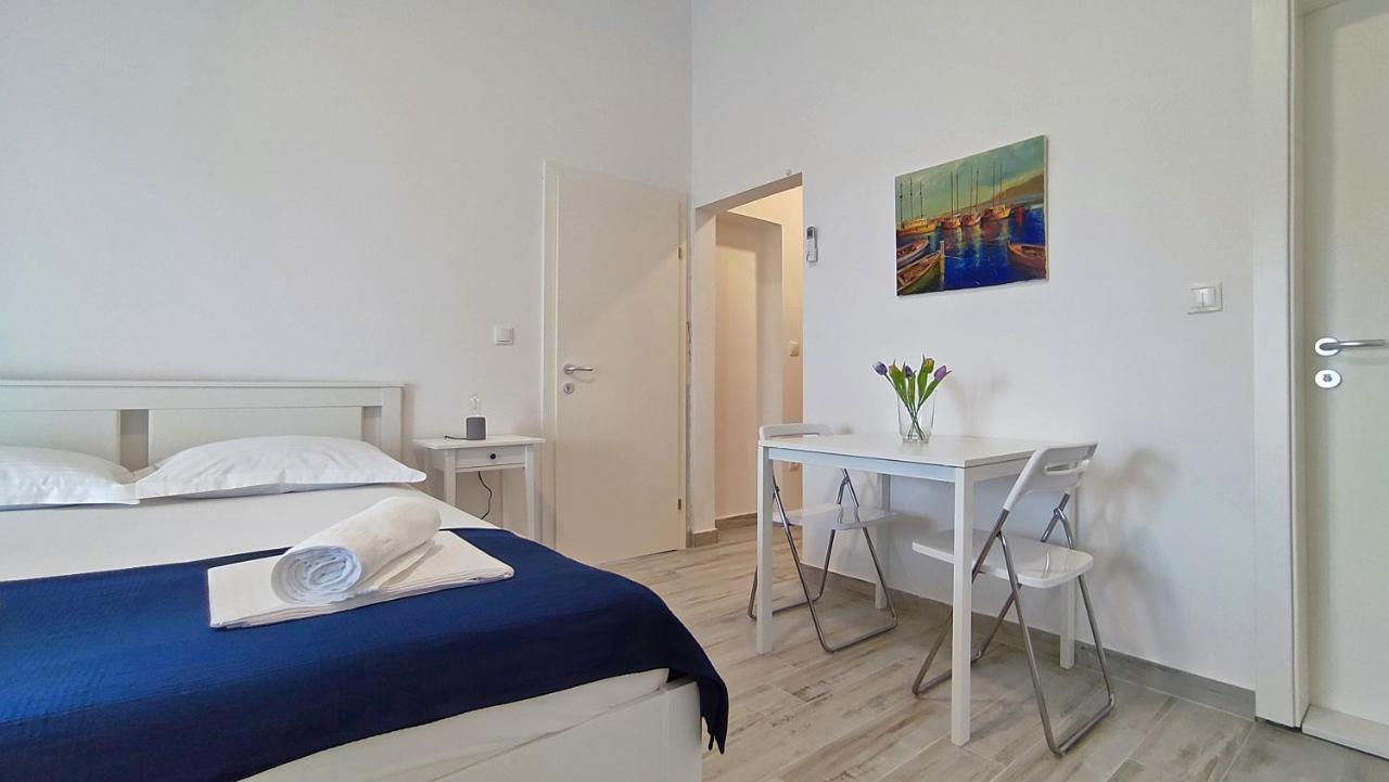 Apartmani Bodo 드레베니크 외부 사진